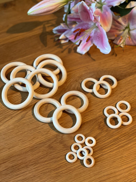 Small Wooden Rings (Pack Of 5) - The Thread Shop